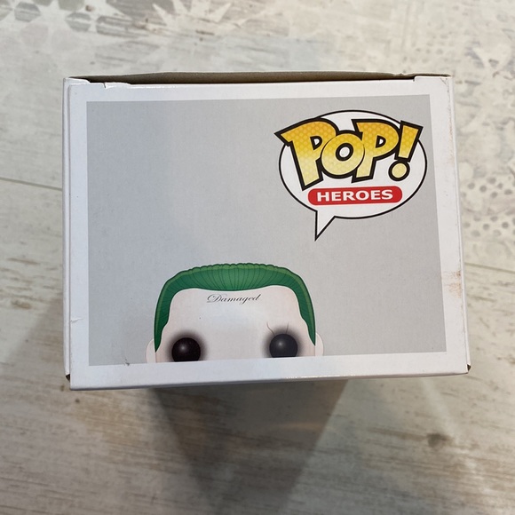 Funko Pop The Joker Tuxedo #109 Suicide Squad Exclusive Figure - Picture 7 of 10